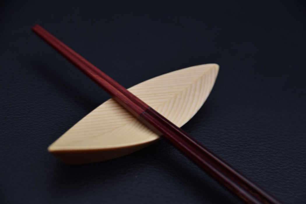 Hashi-coo Leaf chopstick holder