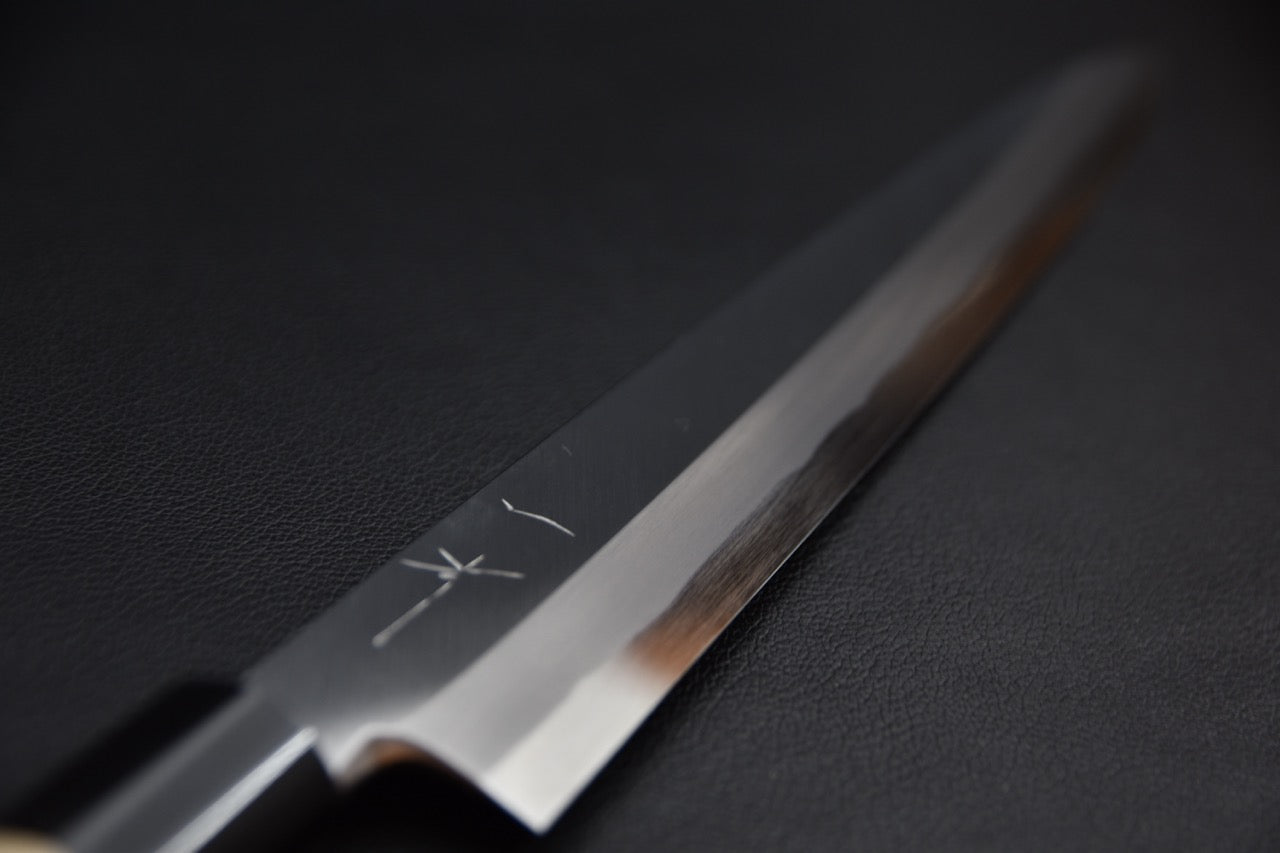 Hitohira yanagiba 300 mm — profil de lame, finition kasumi, couteau japonais