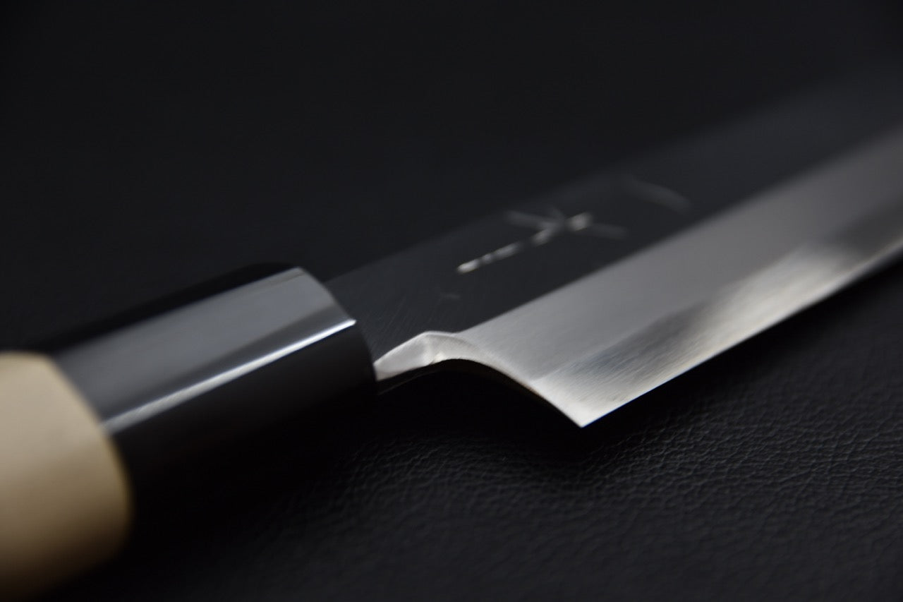 Yanagiba 300 mm — vue de la pointe fine, couteau japonais pour sashimi