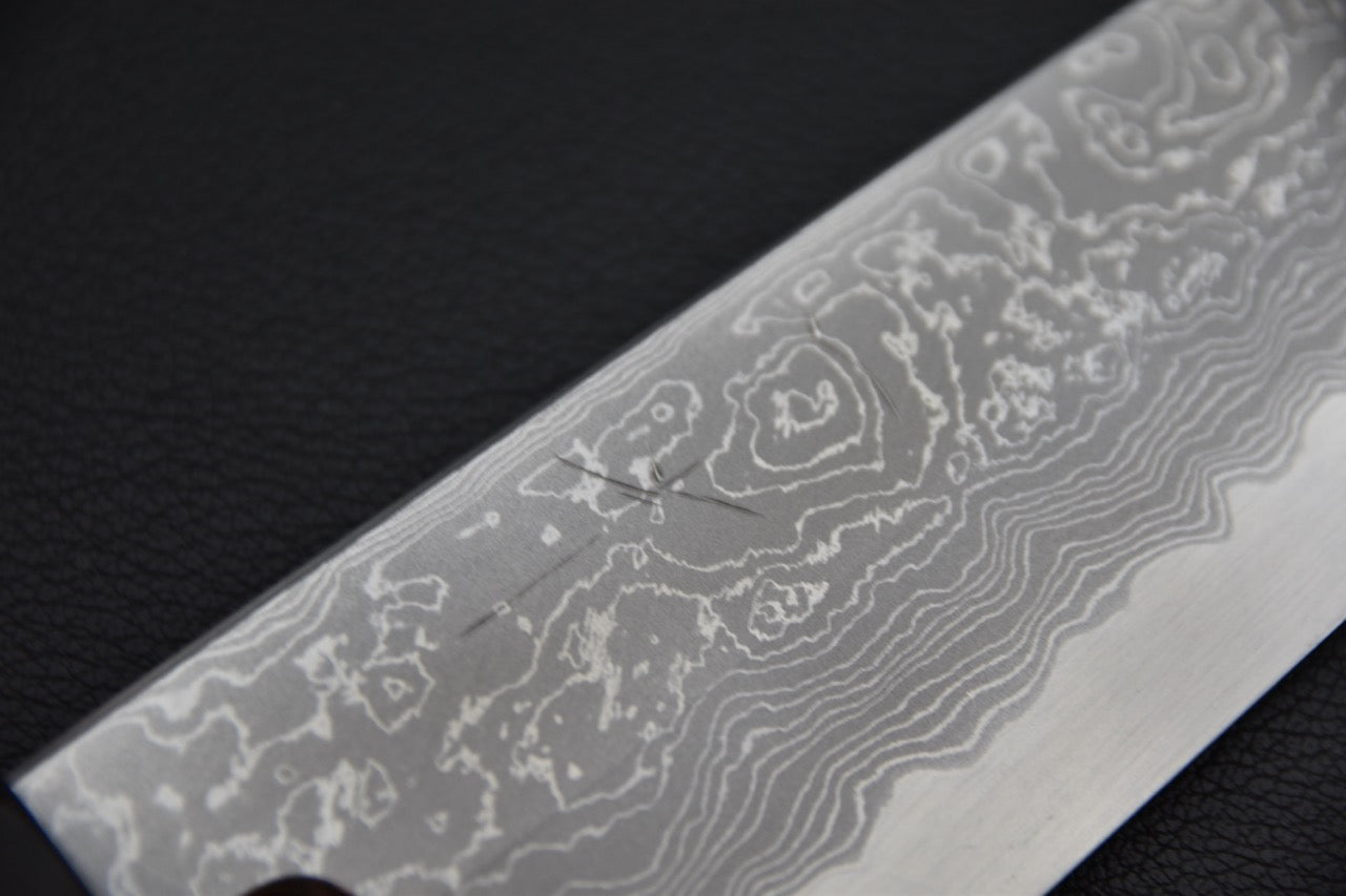 Hitohira Tanaka kiritsuke 225 mm — talon de lame et hauteur de lame