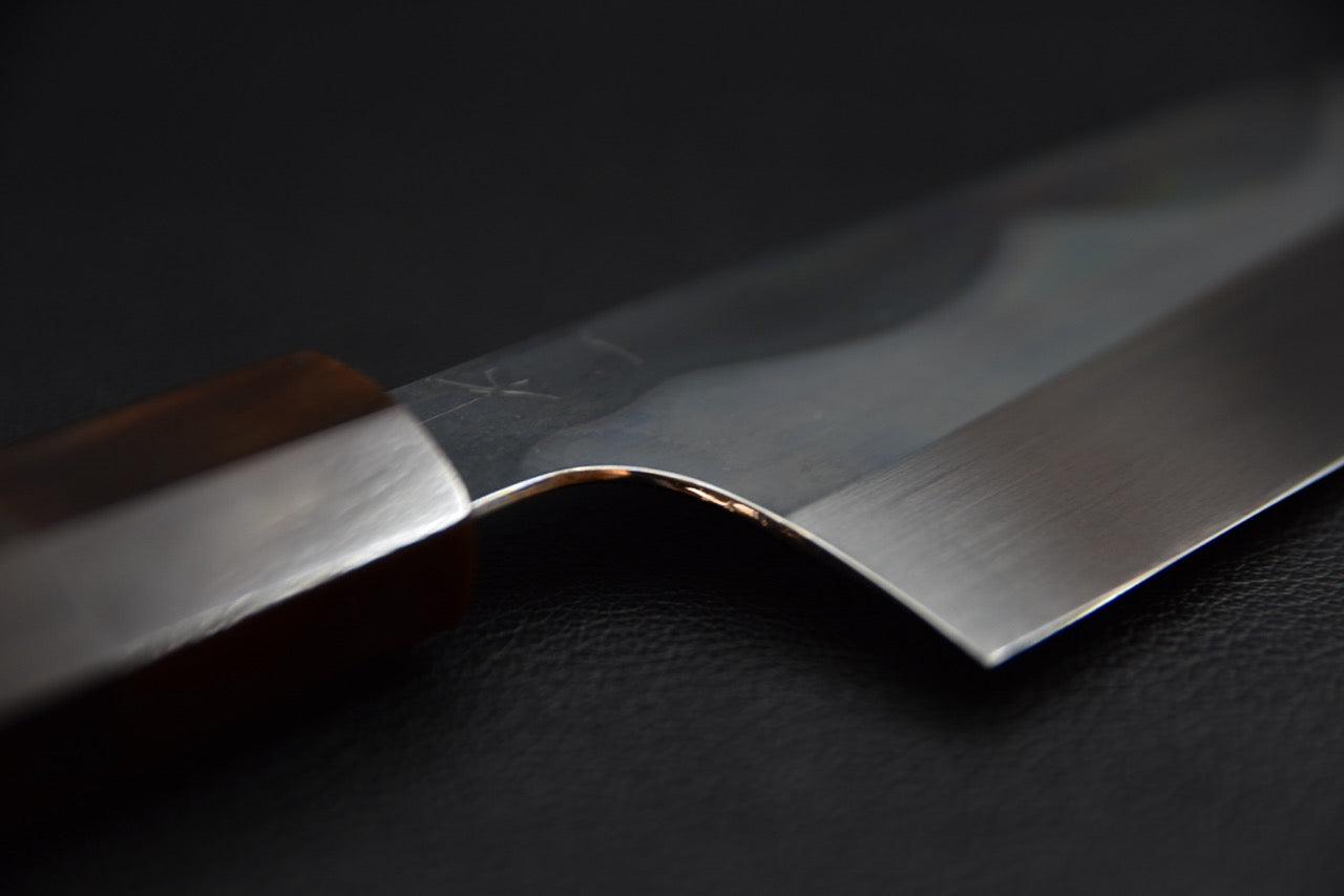 Hitohira Togashi santoku — talon de lame et hauteur de profil