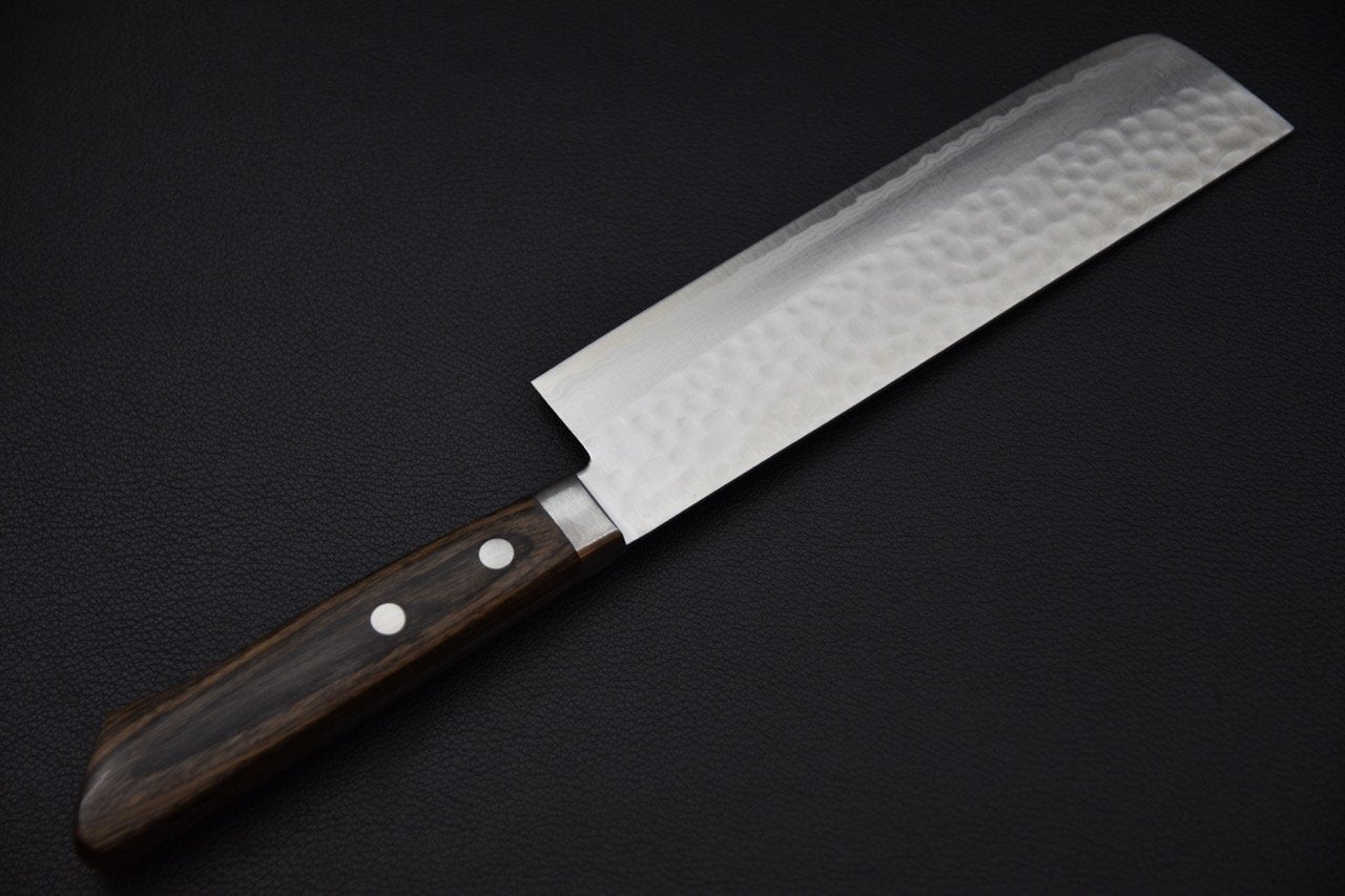 Couteau japonais Nakiri Hitohira avec lame damassée et manche en Pakka, vue du profil gauche