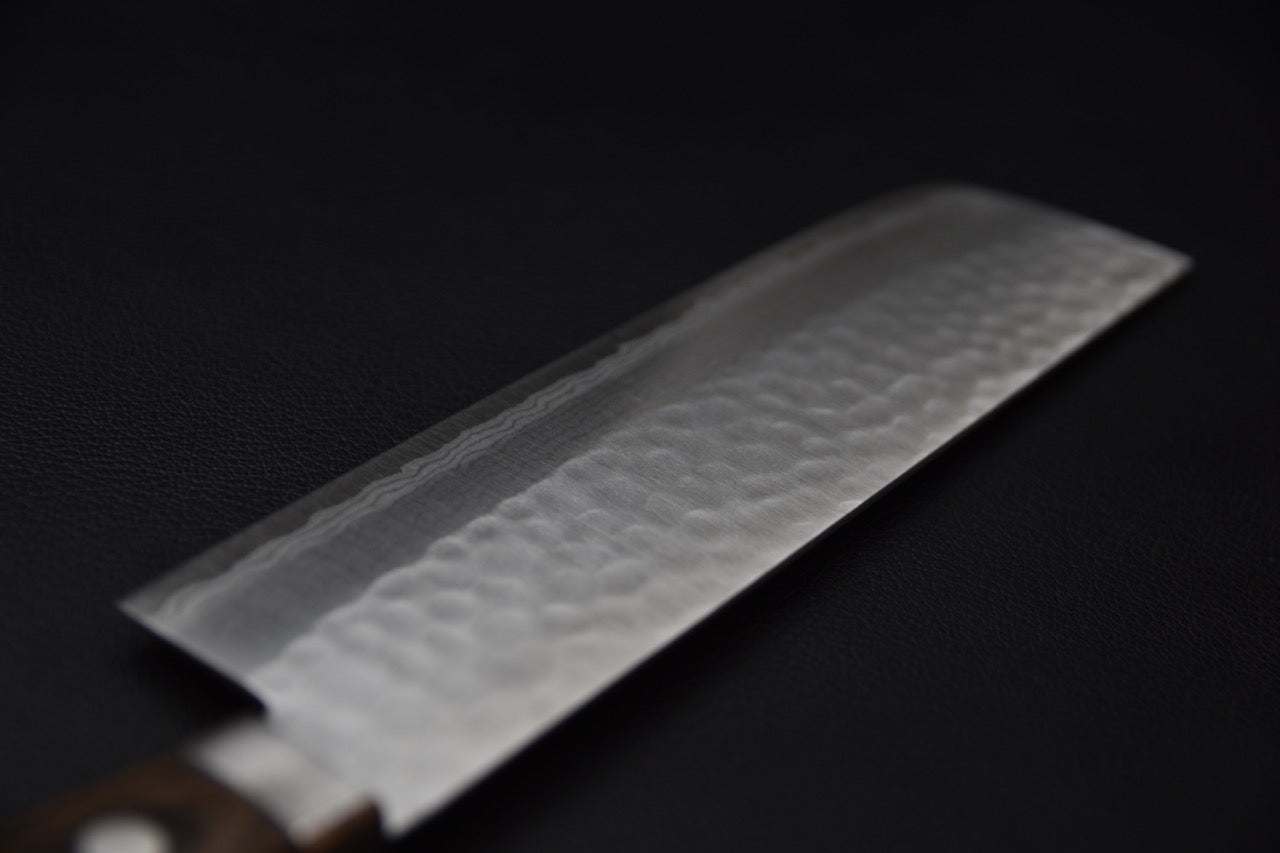 Couteau japonais Nakiri avec lame damassée en acier V10, région Echizen