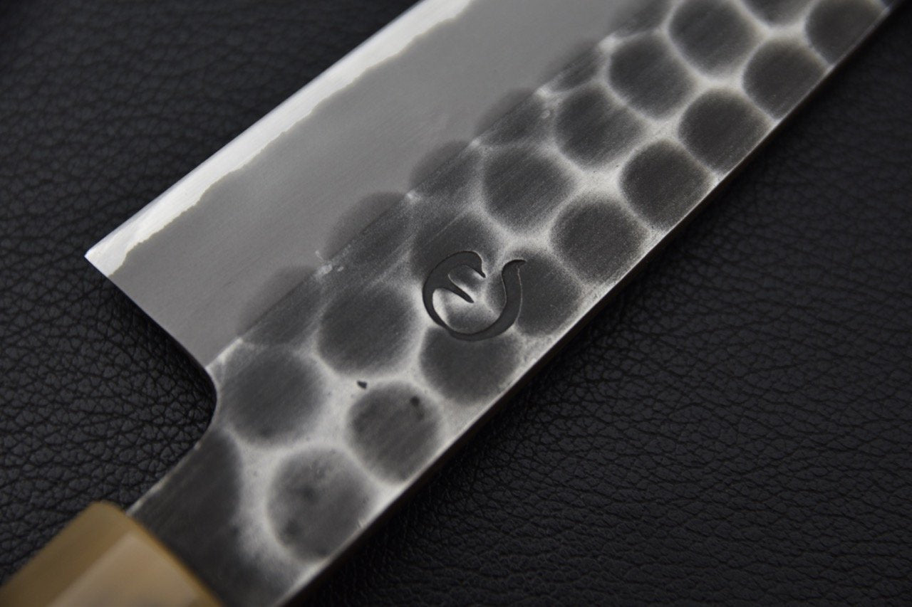 Couteau japonais Petty Hinode avec lame martelée en acier Tsuchime Shirogami #2