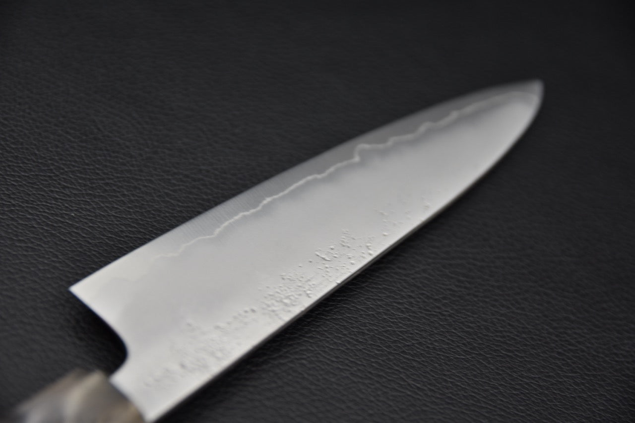 Profil de la lame du couteau japonais petty Hatsukokoro Ginrei en acier Ginsan — Stay Sharp Montréal.