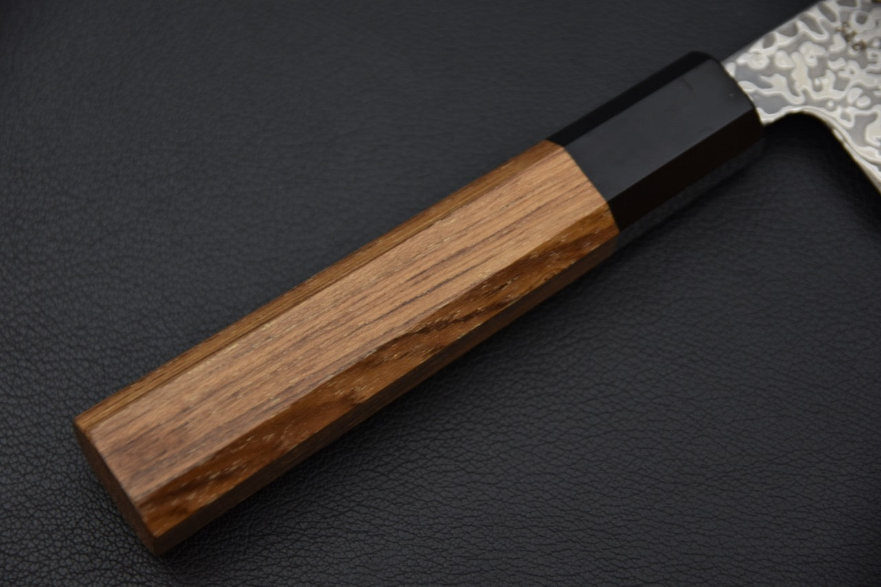 Couteau japonais Gyuto 195 mm, manche en bois de teck avec virole noire.