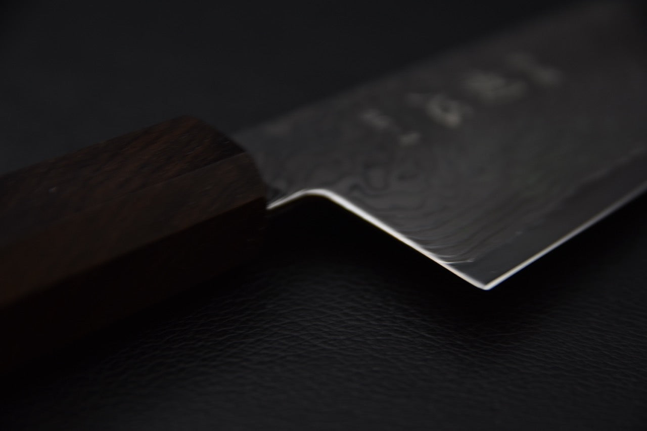 Couteau japonais bunka 180mm avec manche en ébène, détail du bois et de la jonction — Stay Sharp Montréal.