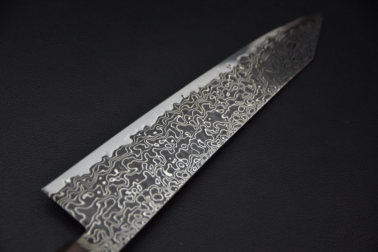 Couteau japonais manche octogonal en ébène, détail du bois foncé et de l’emmanchement — Stay Sharp Montréal.