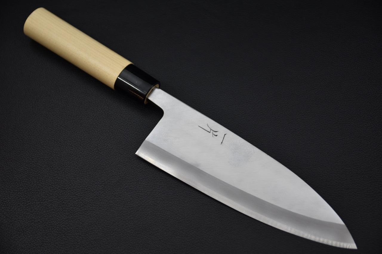 Couteau japonais Hitohira SK Deba 180mm, vue de la pointe de la lame.