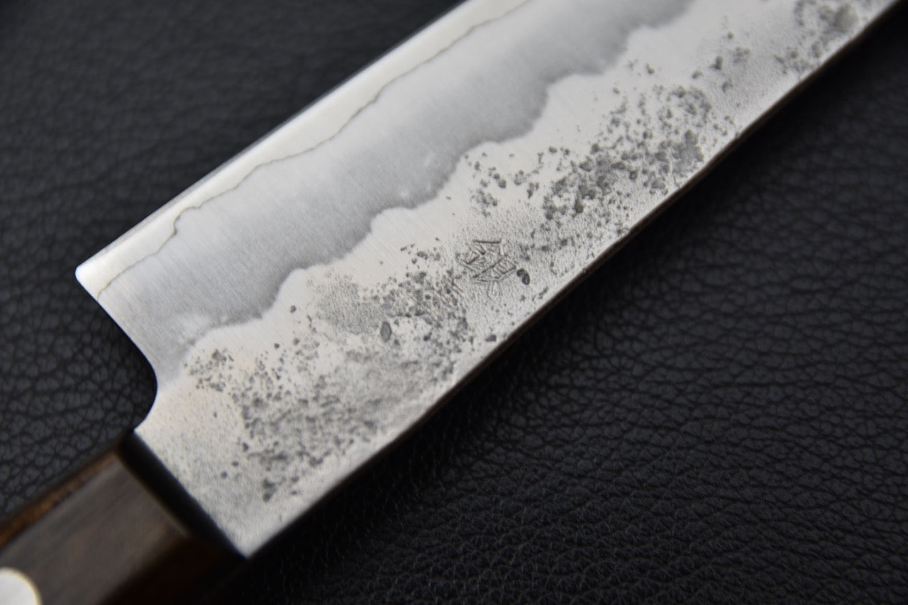 couteau japonais manche en bois Pakka brun à triple rivet

