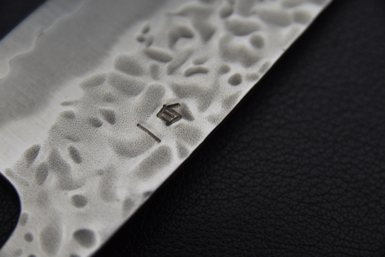 Hitohira Futana Shirogami #1 Tsuchime Santoku 170mm Ébène