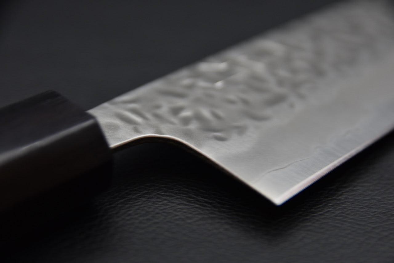 Hitohira Futana Shirogami #1 Tsuchime Santoku 170mm Noyer