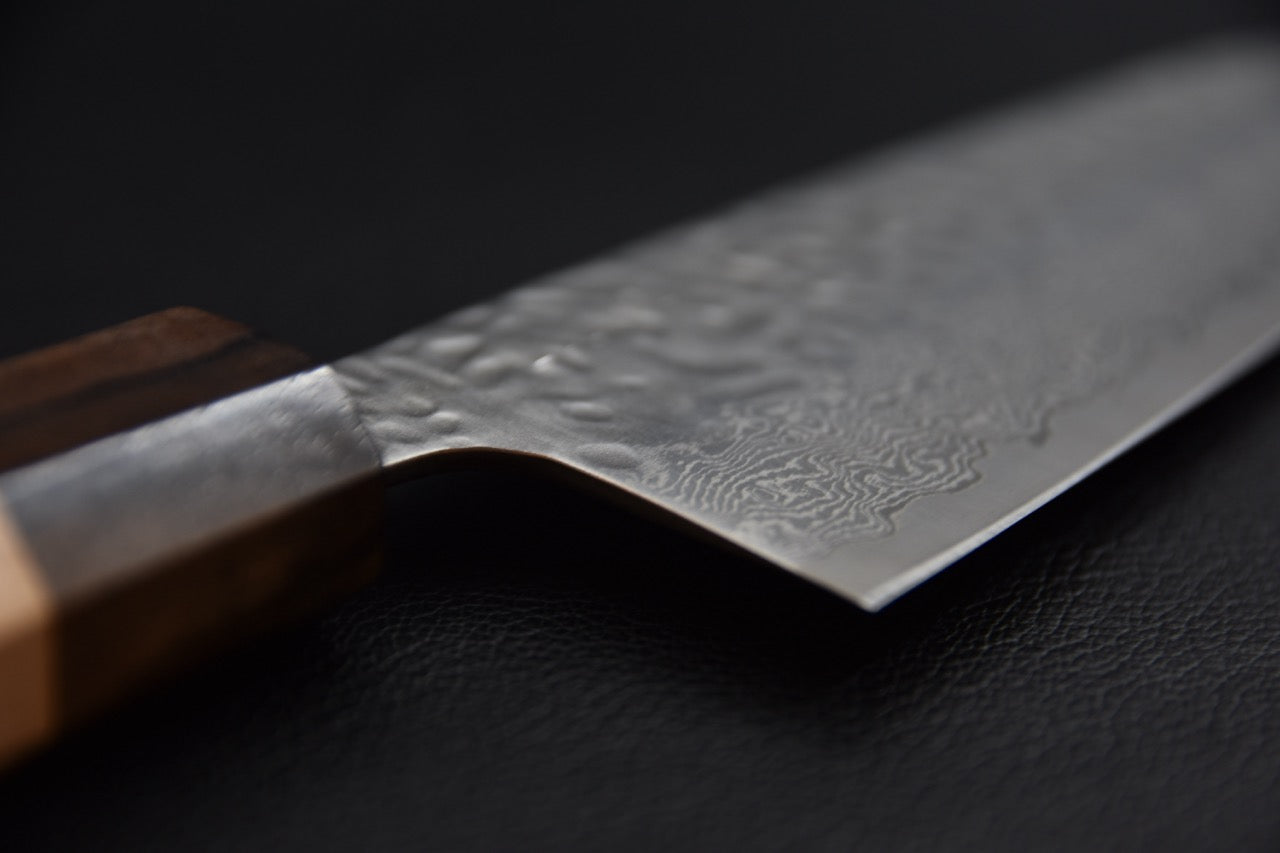 Hitohira Futana Stainless Tsuchime Damascus Santoku Cerisier