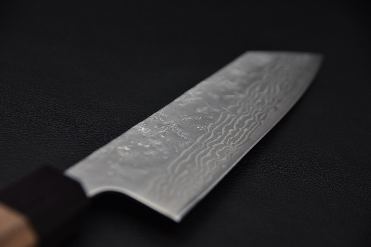 Détail de la lame damas finition nashiji du couteau japonais bunka 170mm — Stay Sharp Montréal