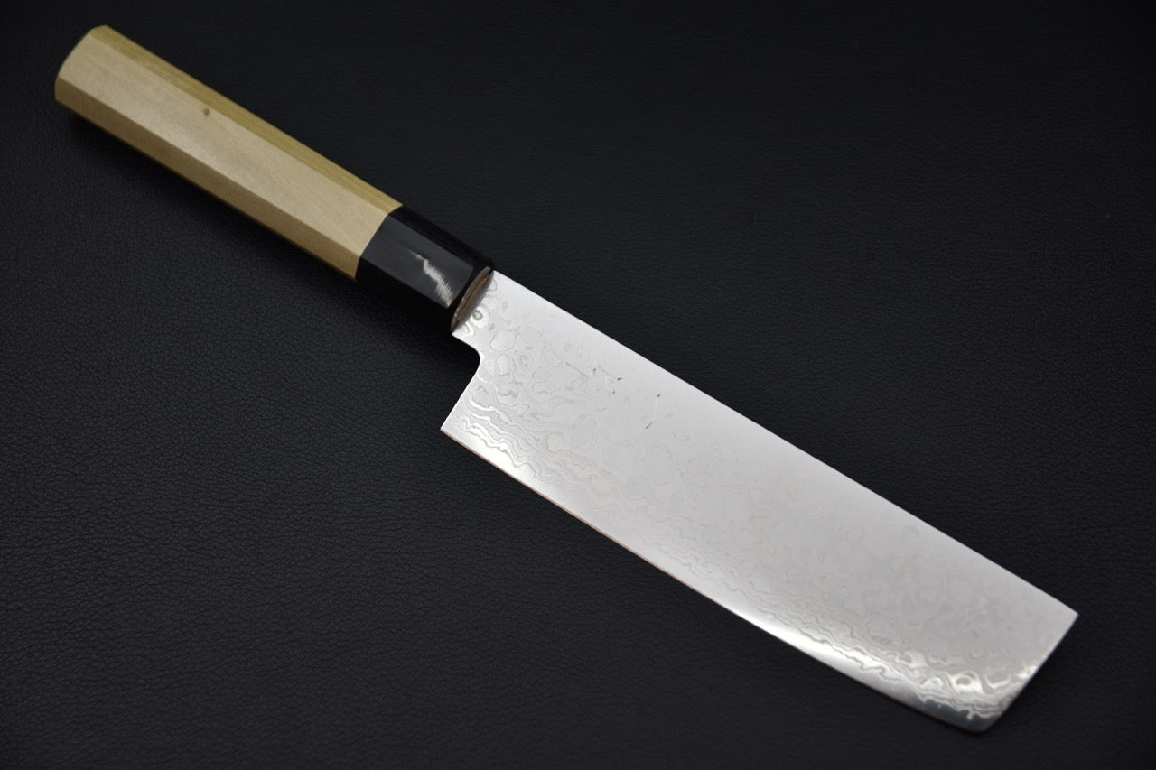 Couteau japonais Nakiri Hitohira HG Damascus 165mm, lame damassée et manche en bois de magnolia — vue complète.