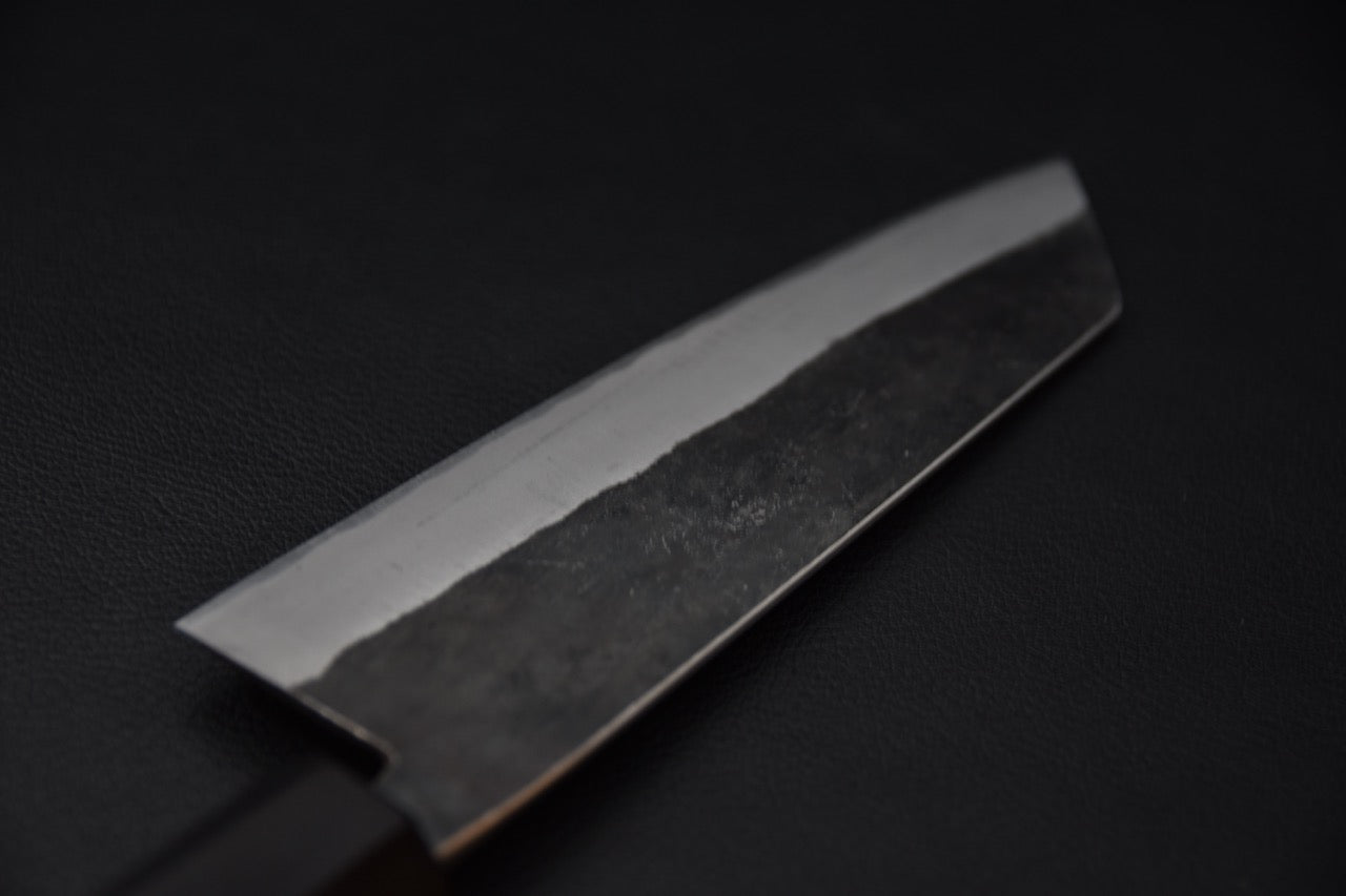 Profil de la lame Bunka 165mm Hitohira Harima montrant la transition du kurouchi vers le fil poli.