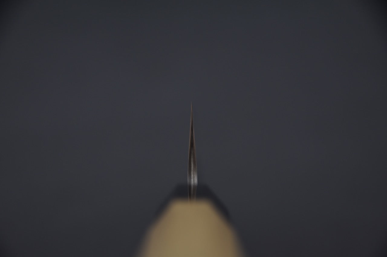 Transition entre la lame et la mitre avec finition miroir.