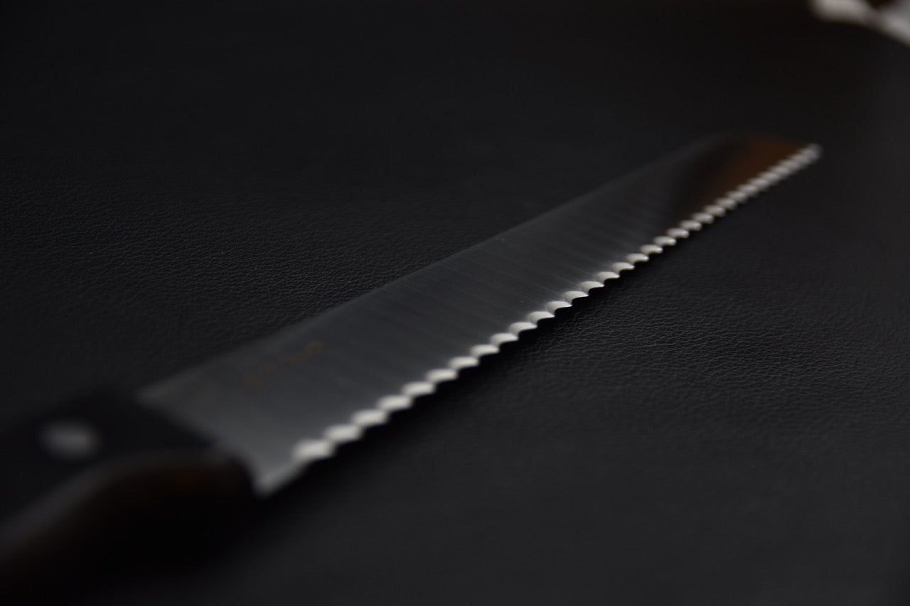 Hitohira Hiragana Couteau à Pain 250mm Pakka