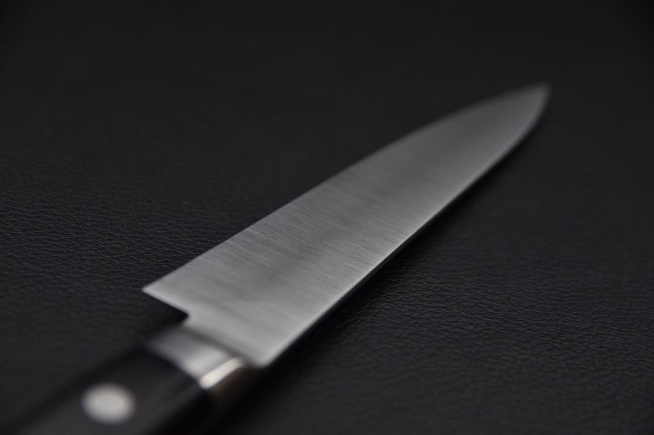 Vue inversée du couteau Hitohira Imojiya Petty, dos de la lame et manche