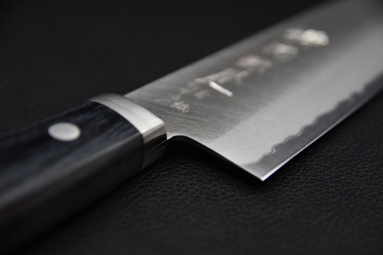 Manche occidental en pakka wood du couteau japonais Santoku 165mm, riveté — Stay Sharp Montréal.