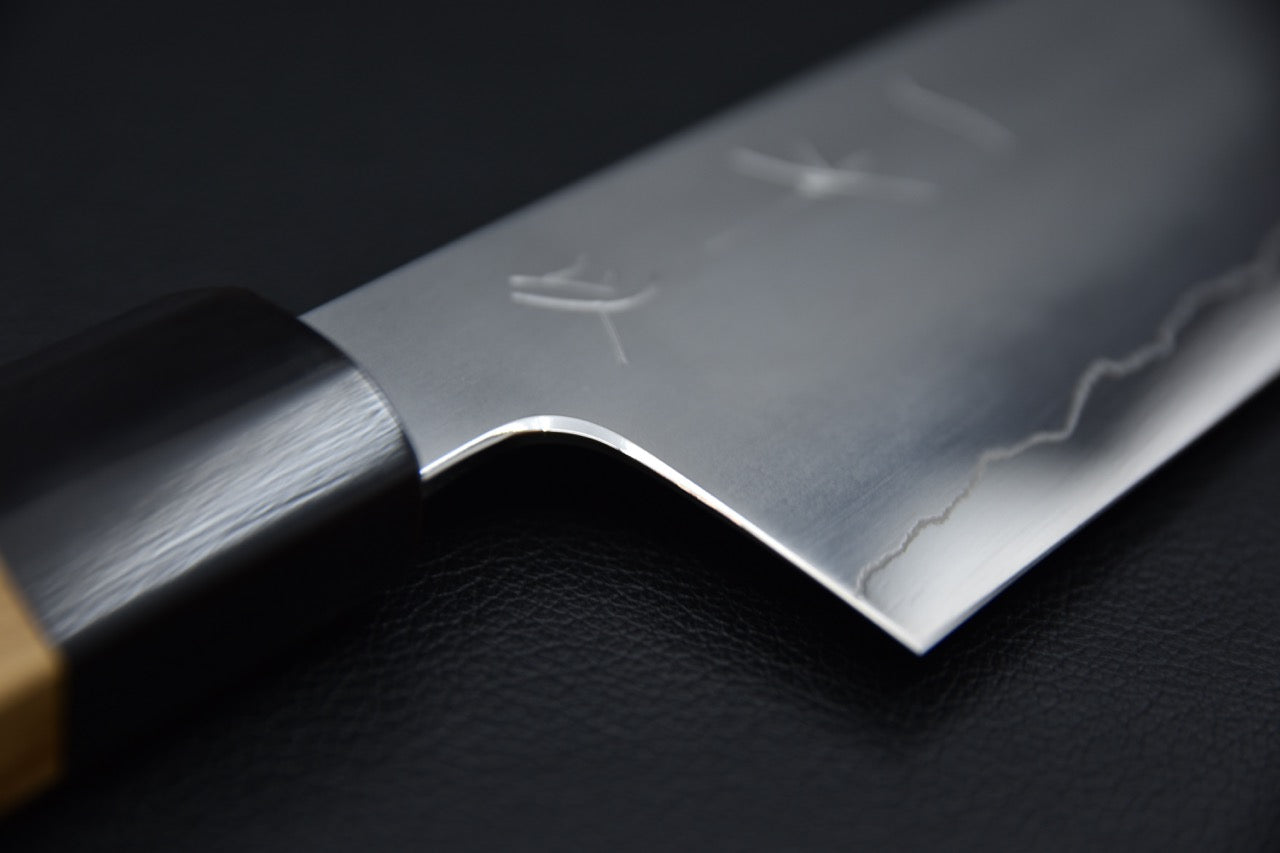 Hitohira Kikuchiyo Izo Ginsan Gyuto 210mm Yakusugi Cèdre Japonais