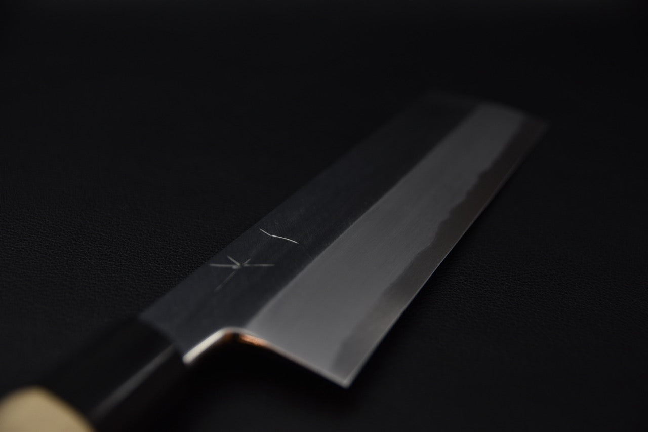 Couteau japonais usuba Hitohira Shirogami #3, profil de lame droite pour la découpe de légumes — Stay Sharp Montréal.