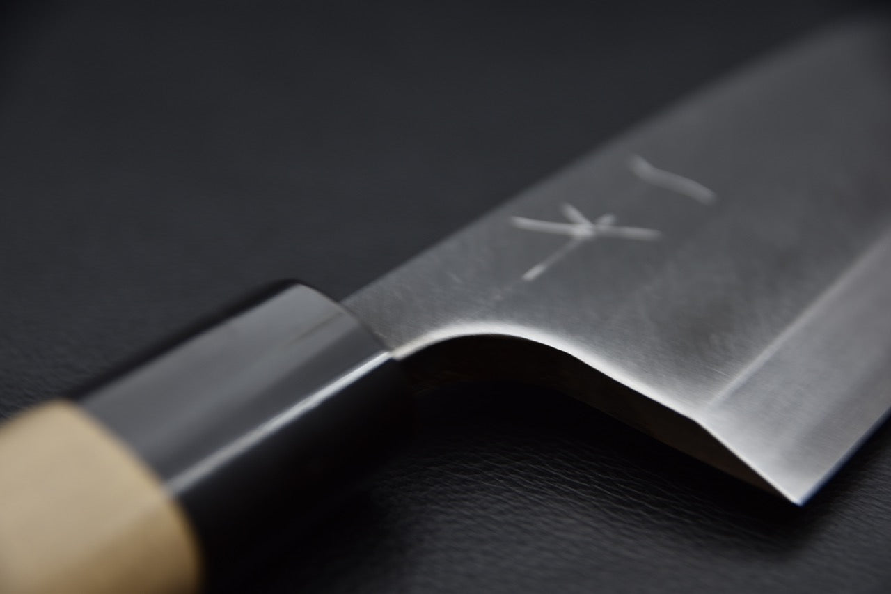 Courbure de la lame Deba vue de profil – Hitohira Manzo