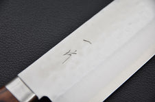 détail lame couteau japonais nakiri martelée tsuchime finition satinée