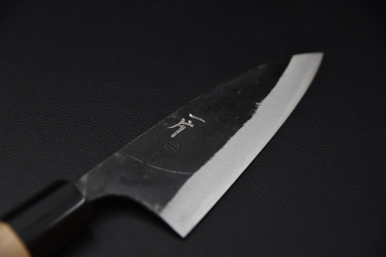 Hitohira Onihiro Gyuto 135mm White #1 Shirogami, couteau de chef compact japonais, manche magnolia