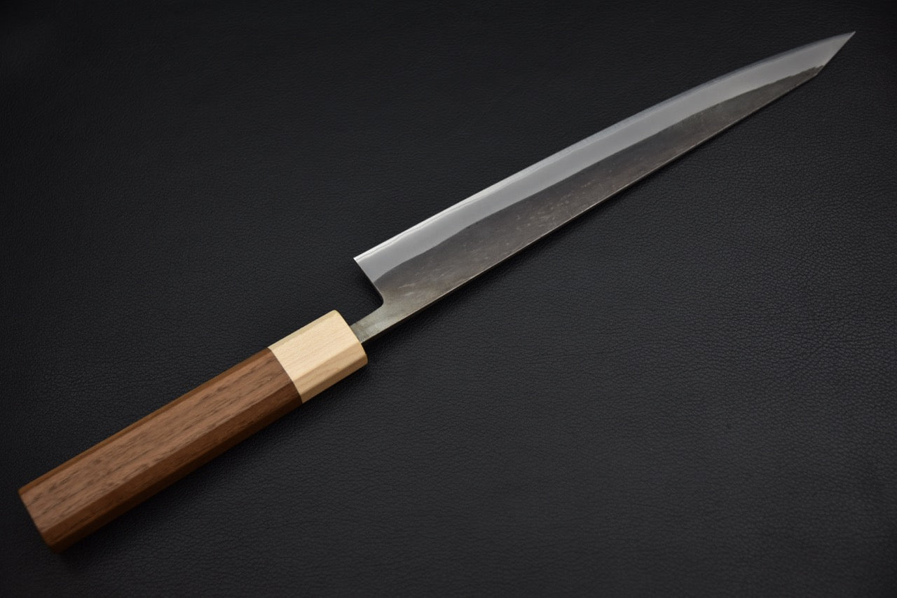 Couteau japonais sujihiki 240 mm Hitohira TD avec manche en noyer, vue complète profil droit.