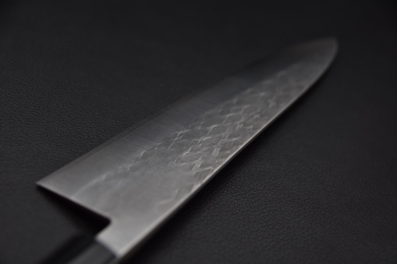 Finition Tsuchime semi-brillante – couteau japonais Hitohira

