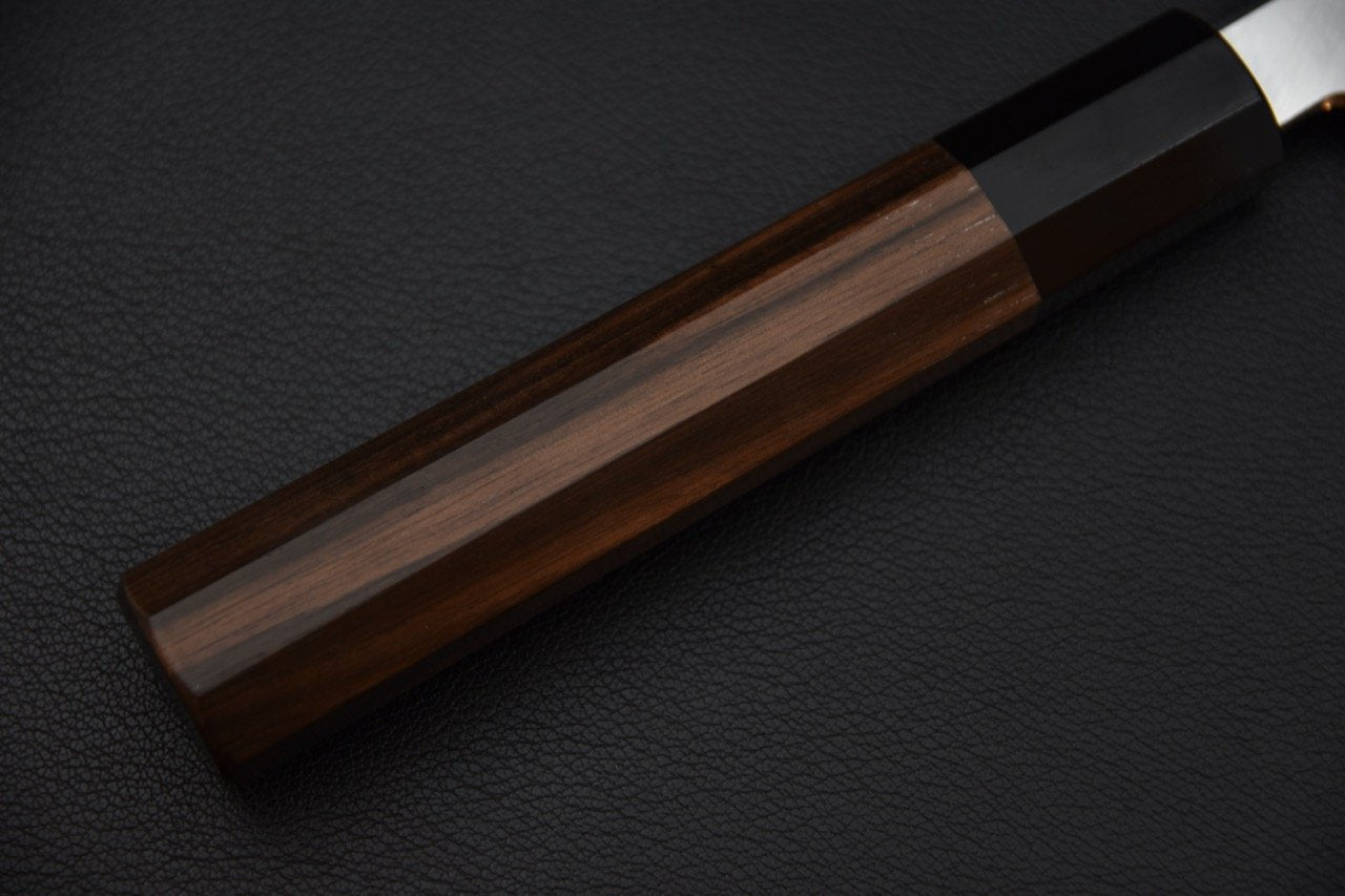 Manche en ébène de macassar d'un couteau japonais. Gyuto 210 mm Tanaka Kyuzo