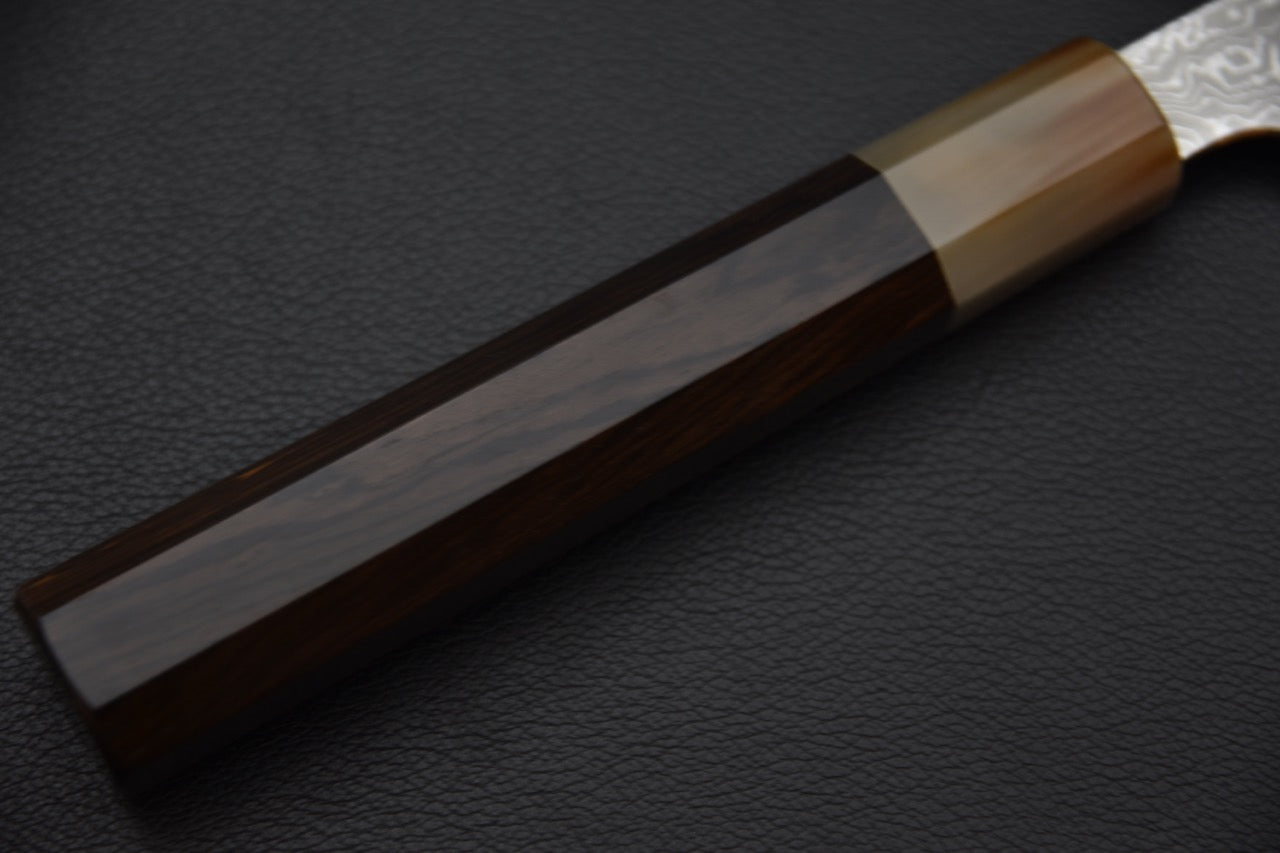 Manche octogonal en ébène avec virole en corne blonde, finition lisse