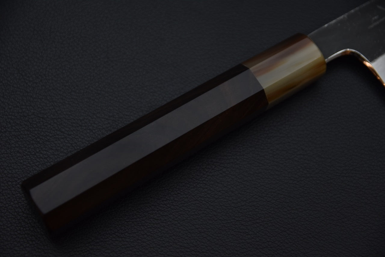 Manche octogonal en ébène avec mitre en corne de buffle.