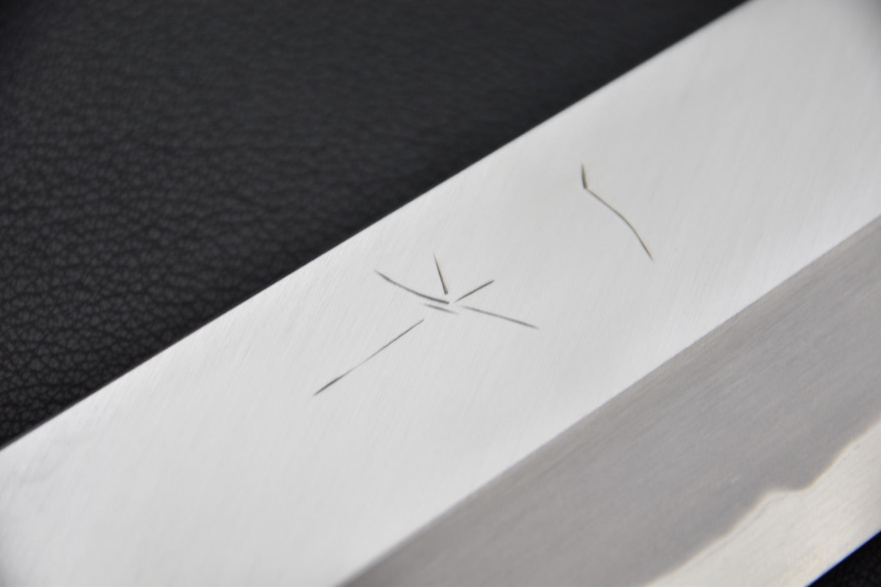 couteau japonais, ferrule corne de buffle, lame hamokiri satinée et manche en bois Ho