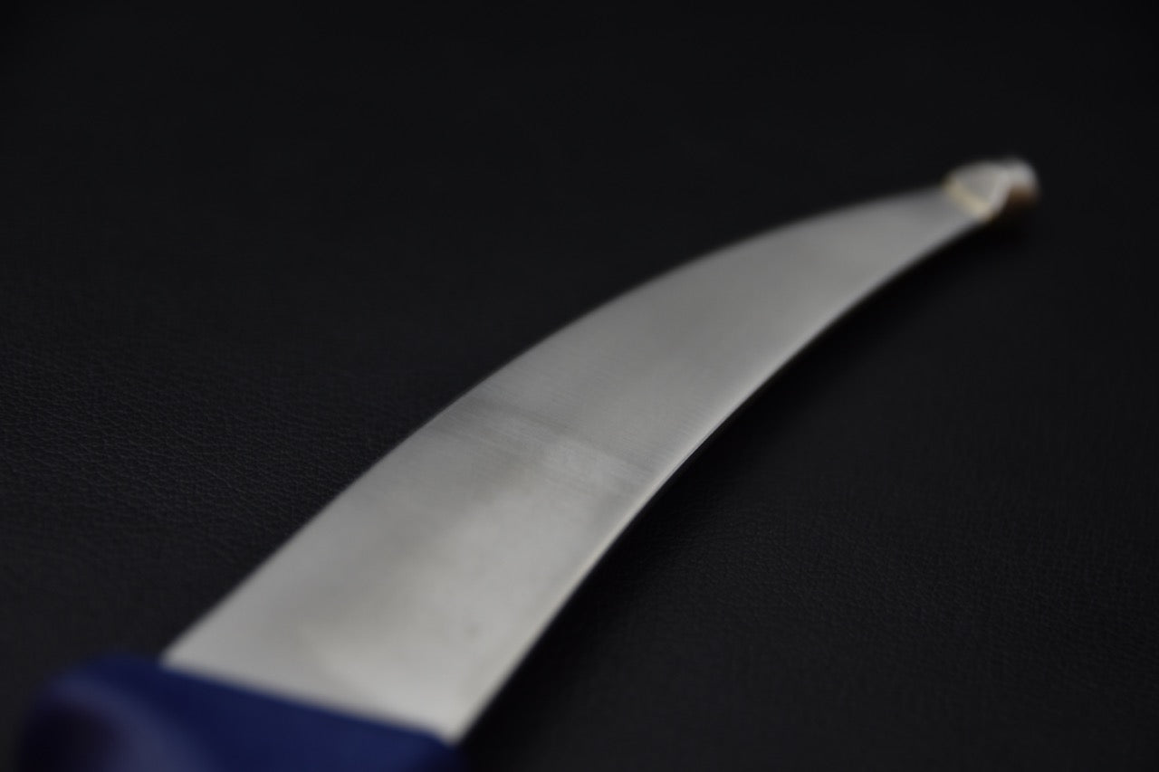 Couteau japonais Kanehide Bessaku Chosaki profil de la lame courbée en inox