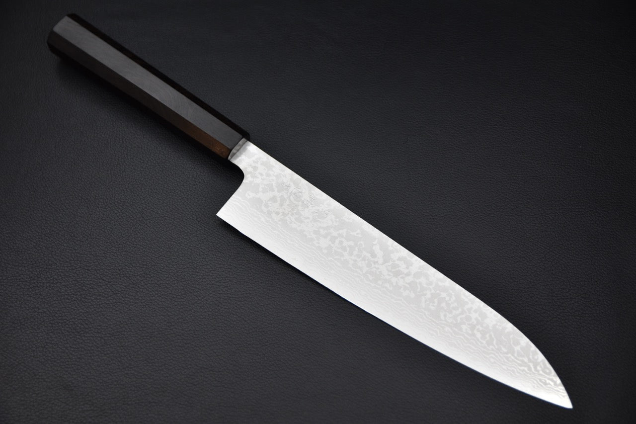 Couteau japonais Gyuto 210mm Makoto Kurosaki en acier VG7 damassé avec manche en ébène