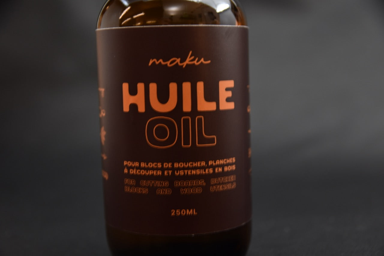 Bouteille d’huile Maku 250 ml pour l’entretien des planches et manches de couteau japonais.