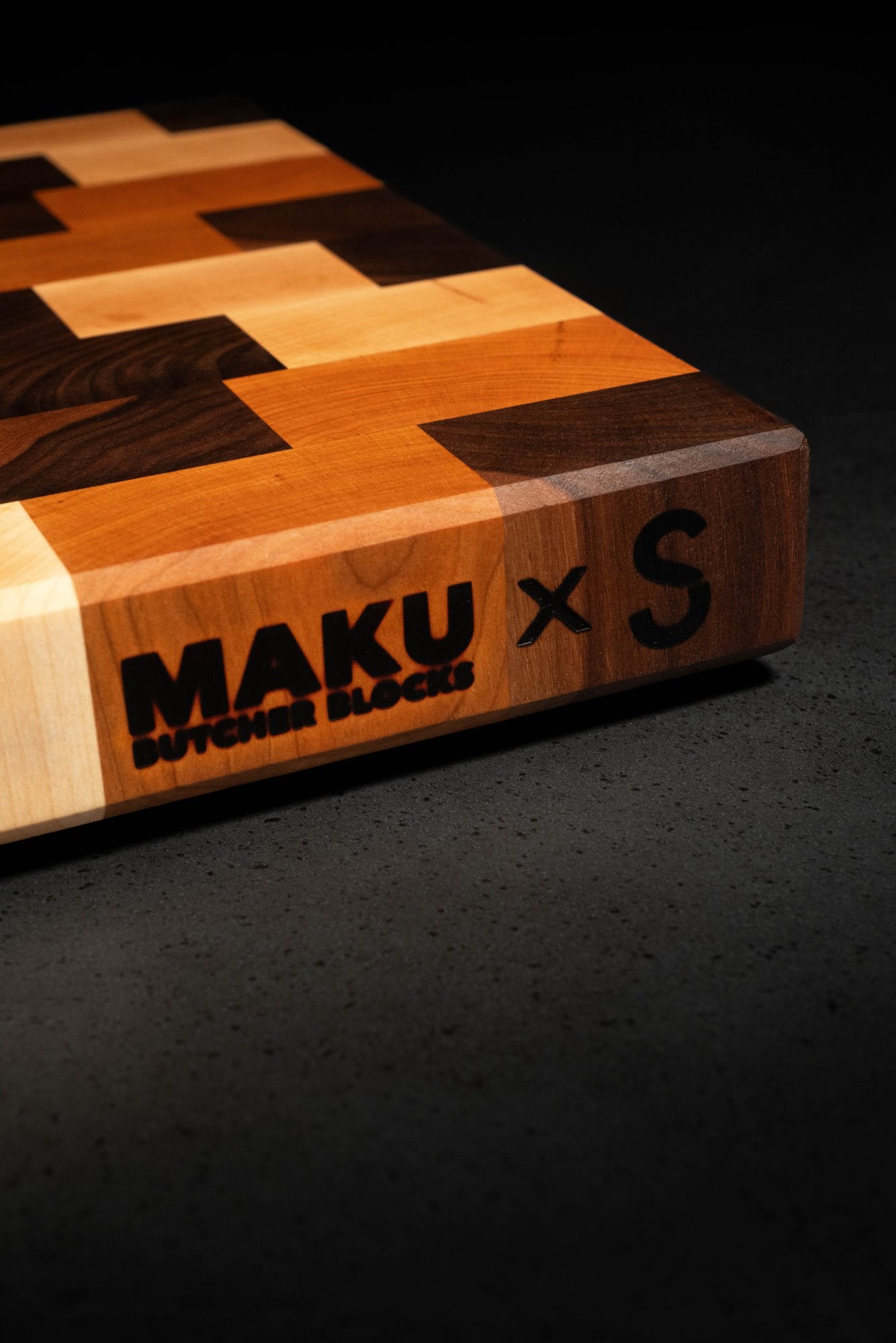 Maku Planche à Découper en Bois Mixe