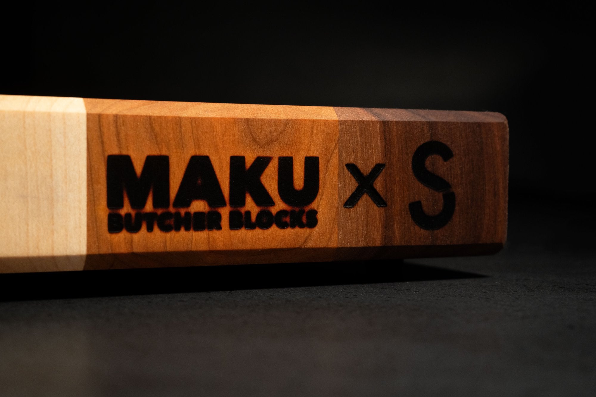 Maku Planche à Découper en Bois Mixe