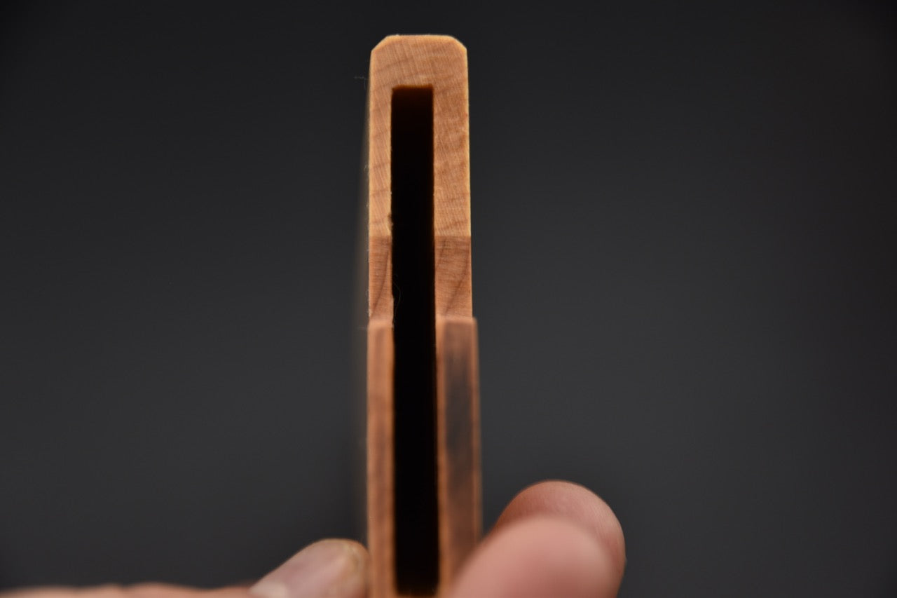 Saya pour couteau japonais Gyuto avec ouverture biseautée.