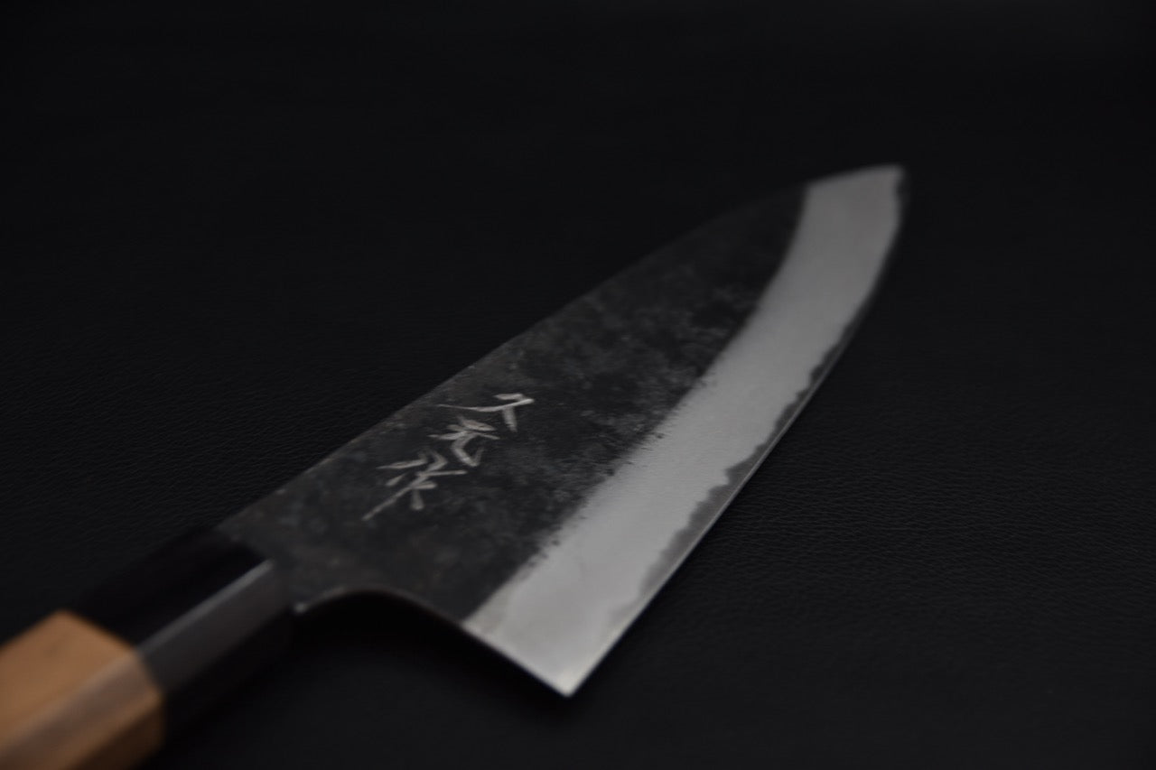 Lame de couteau japonais gyuto Shirogami #2 avec finition kurouchi et ligne de trempe visible — Stay Sharp Montréal