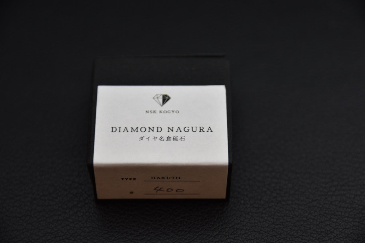 Nagura diamantée NSK KOGYO #400 dans son emballage, accessoire d’aiguisage pour couteau japonais.
