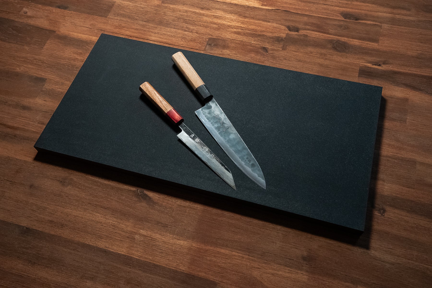 Planche à découper professionnelle Asahi (noire)