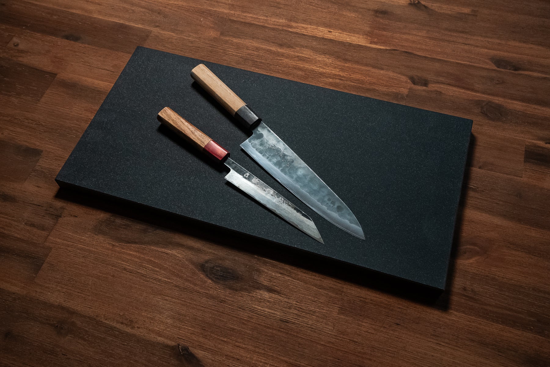 Planche à découper professionnelle Asahi (noire)