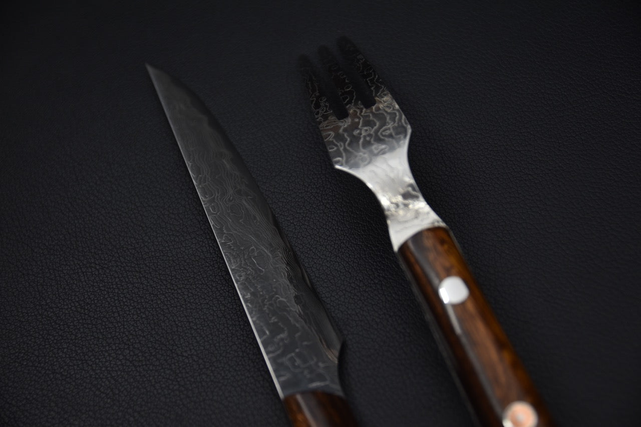 Ensemble Saji R2 Damascus Couteau à Steak et fourchette Damascus