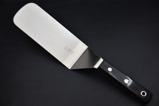Spatule japonaise Sekishin GTU-01 en acier inoxydable avec palette de 180 x 75 mm et manche noir — Stay Sharp couteau japonais.