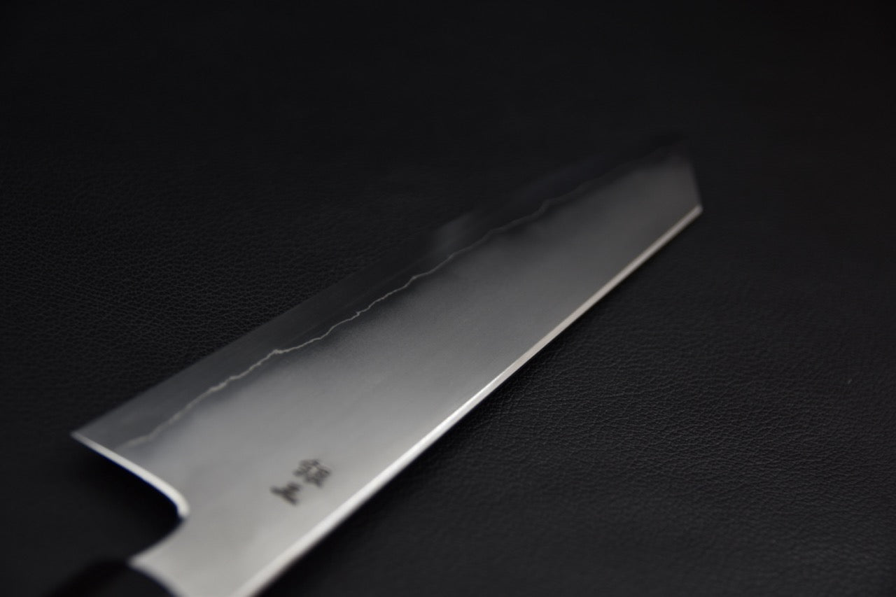 Profil de lame d’un couteau japonais kiritsuke gyuto en acier Ginsan finition kasumi — Stay Sharp Montréal