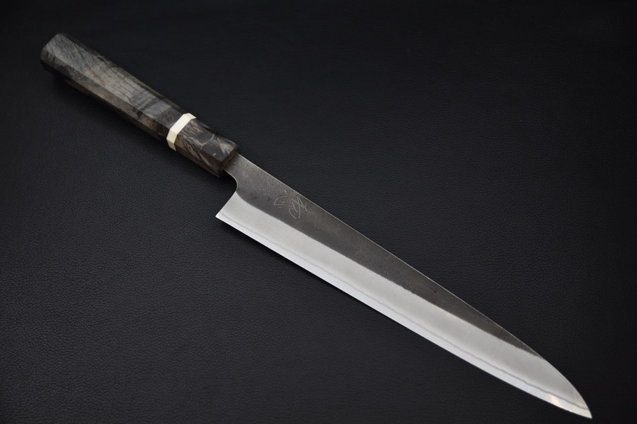 Couteau japonais Sujihiki Yoshikane lame Shirogami #2 finition Nashiji vu de côté.