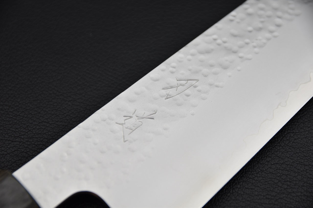 Kiritsuke couteau japonais 210 mm — détail de la pointe angulée